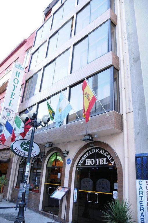 Hotel Puerta De Alcala فالبارايسو المظهر الخارجي الصورة